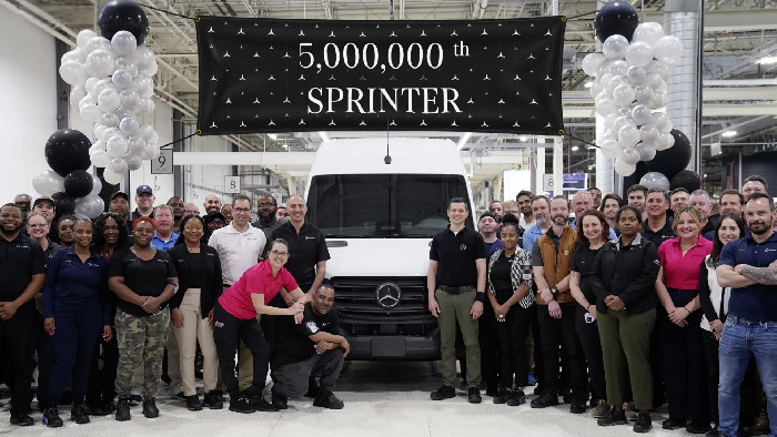 Mercedes-Benz celebra 5 milhões de Sprinter fabricadas no mundo em 30 anos de história