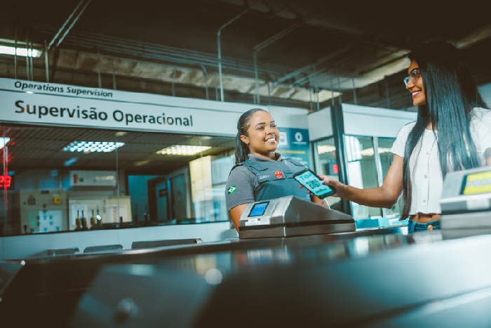 ViaQuatro lança 20 vagas exclusivas para mulheres negras e reforça compromisso com diversidade na Linha 4-Amarela