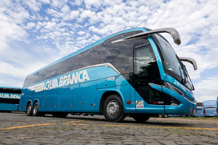 Viação Águia Branca comemora 79 anos destacando a importância dos motoristas para o transporte rodoviário brasileiro