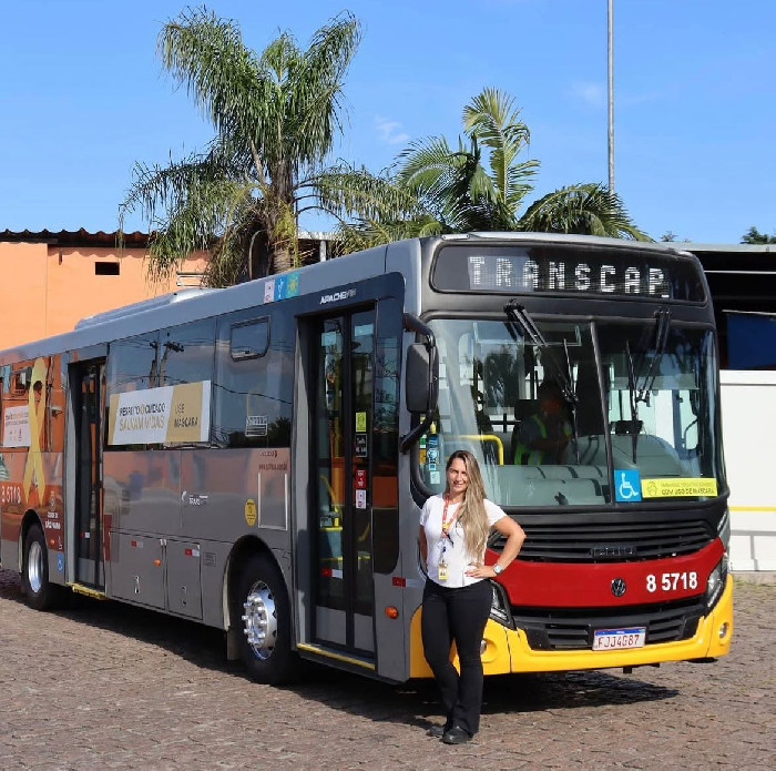 Mulheres ao volante: o exemplo de superação e paixão pelos ônibus.
