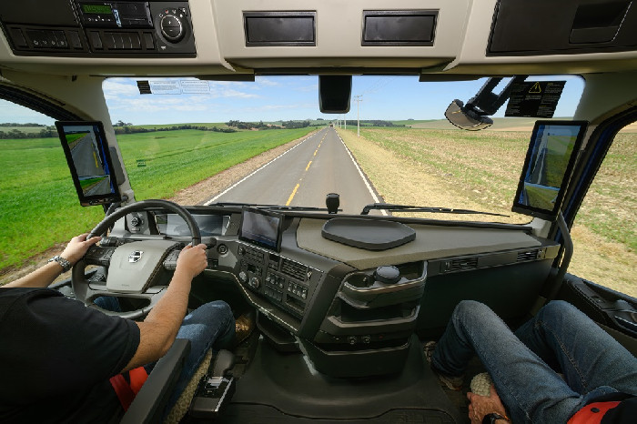 Volvo apresenta linha FH 2026 com novo sistema I-Torque e mais economia de combustível