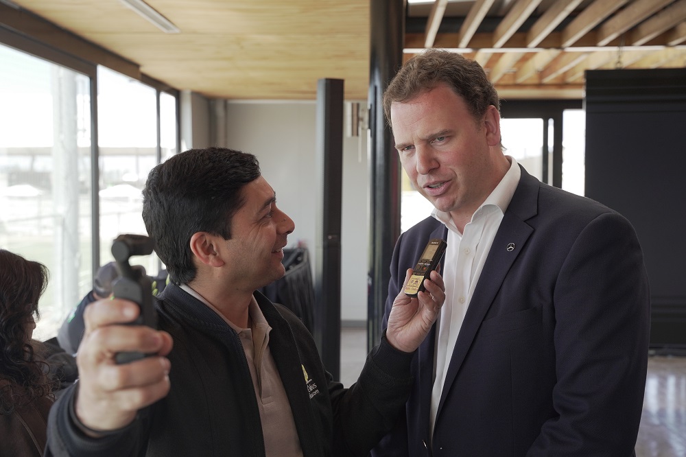 Max Kaufmann, gerente de ônibus