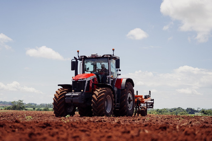 Dia Mundial do Solo: máquinas agrícolas contribuem para preservação e evitam compactação no campo