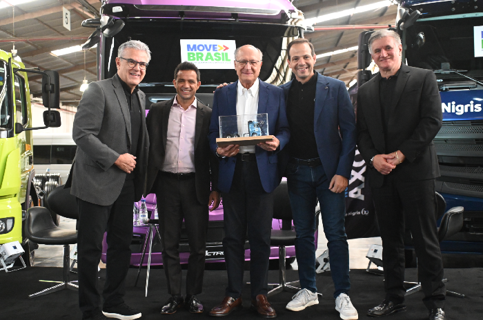 Indústria e governo unem forças para reaquecer vendas de caminhões pesados